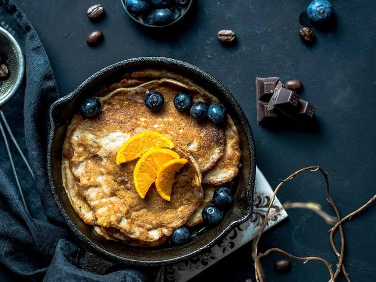 Blueberry Buttermilk Pancakes Monika Grabkowska P1aohbiT EY Unsplash 768x576